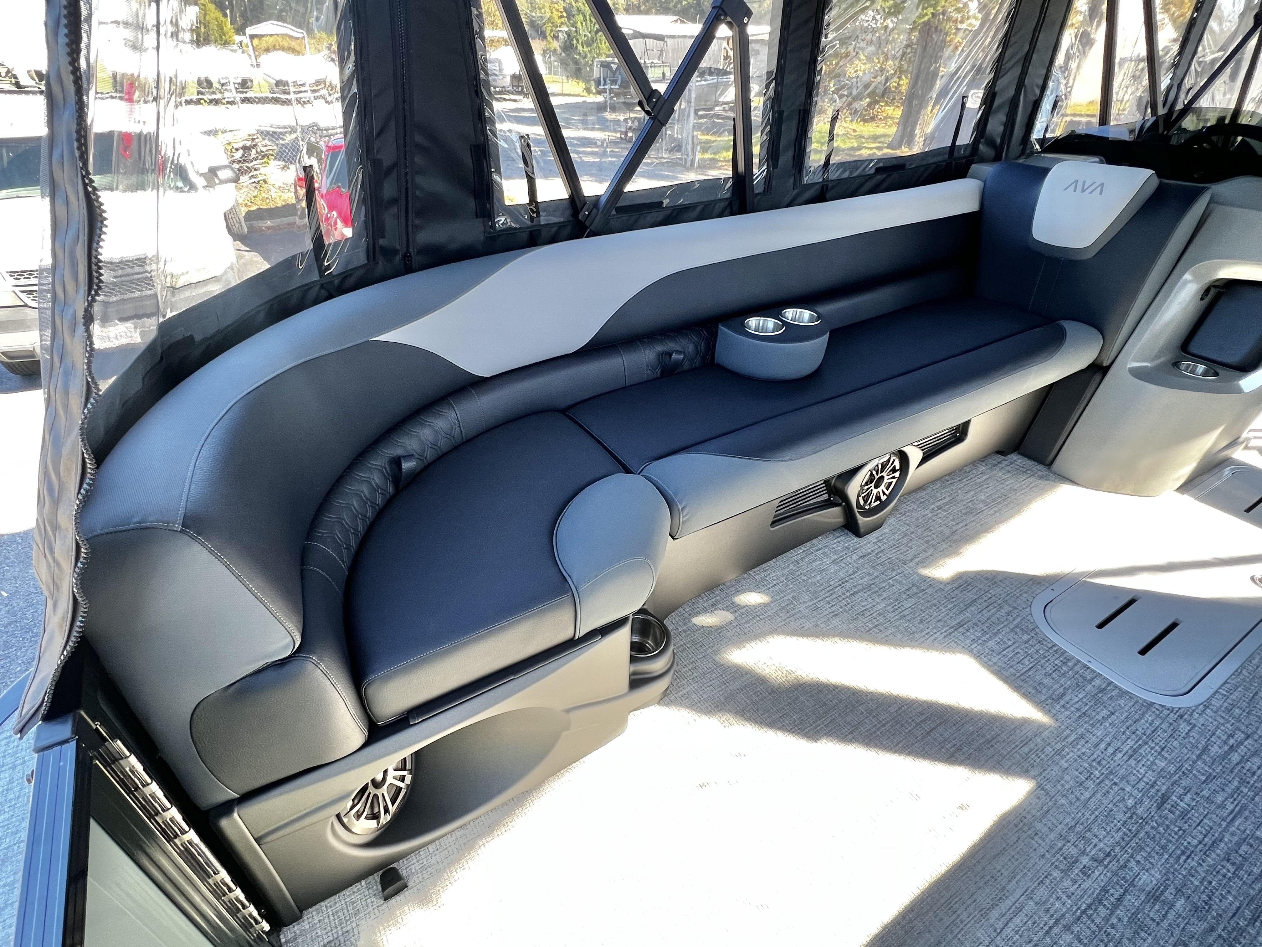 2026 Avalon LSZ 25' Entertainer Triple-Toon - IN STOCK