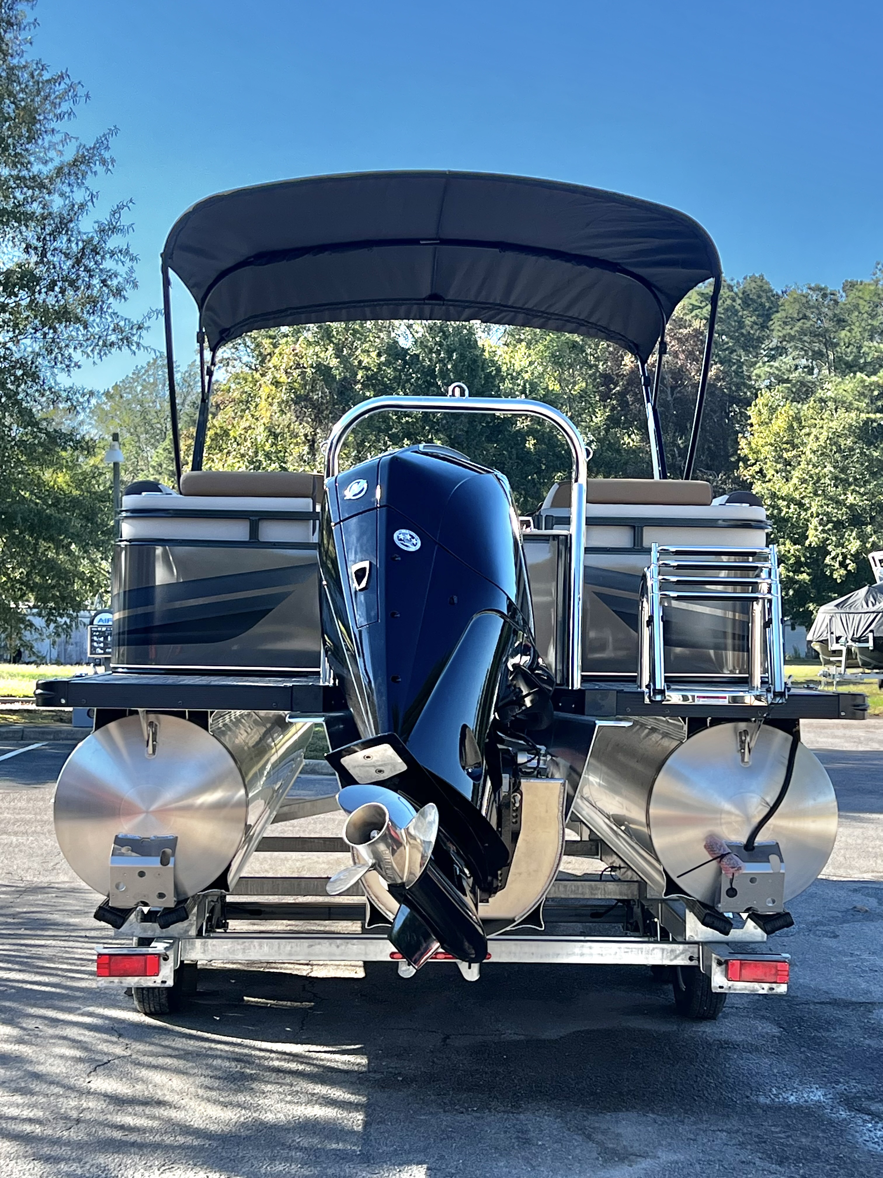 2026 Avalon Venture 85 25' Quad Lounge Triple-Toon - IN STOCK