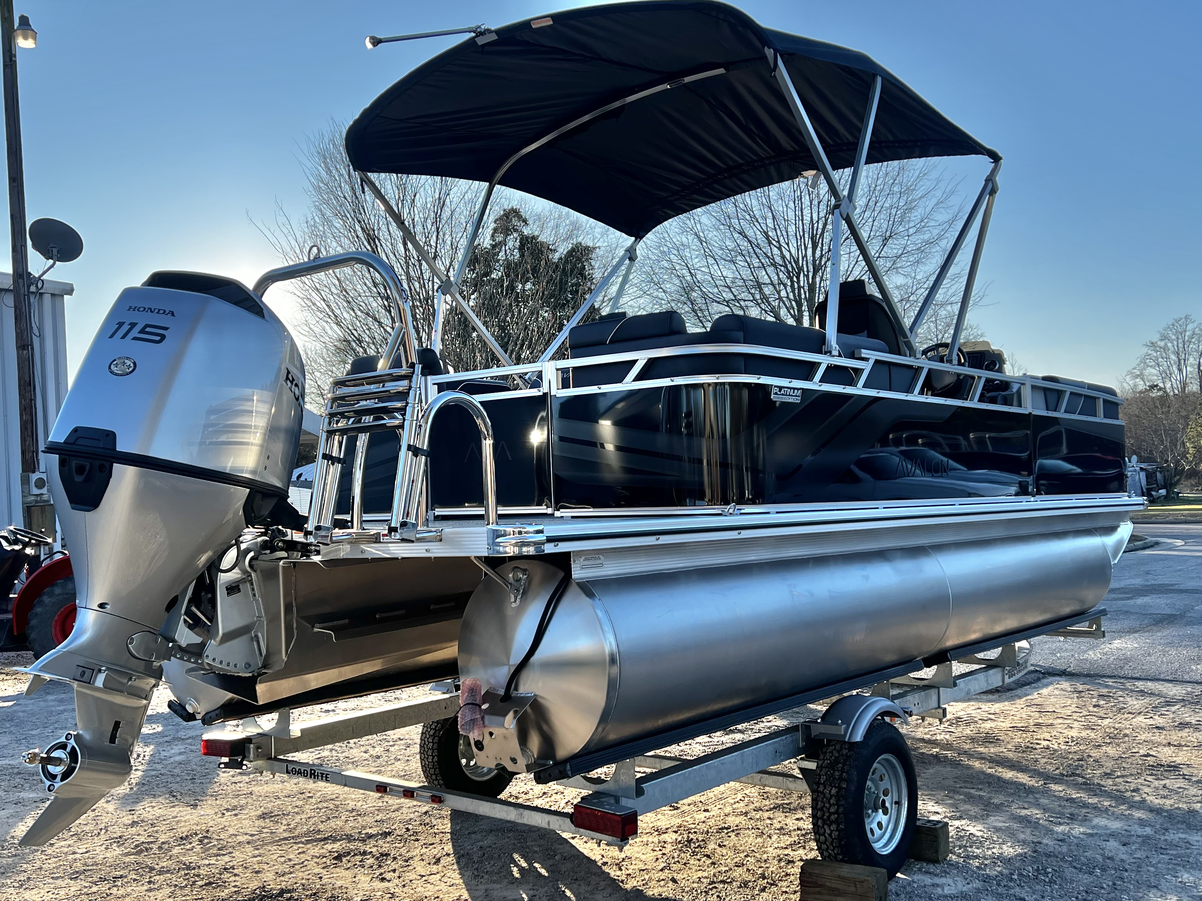 2026 Avalon Venture 21' Quad Lounge - IN STOCK - $44,405