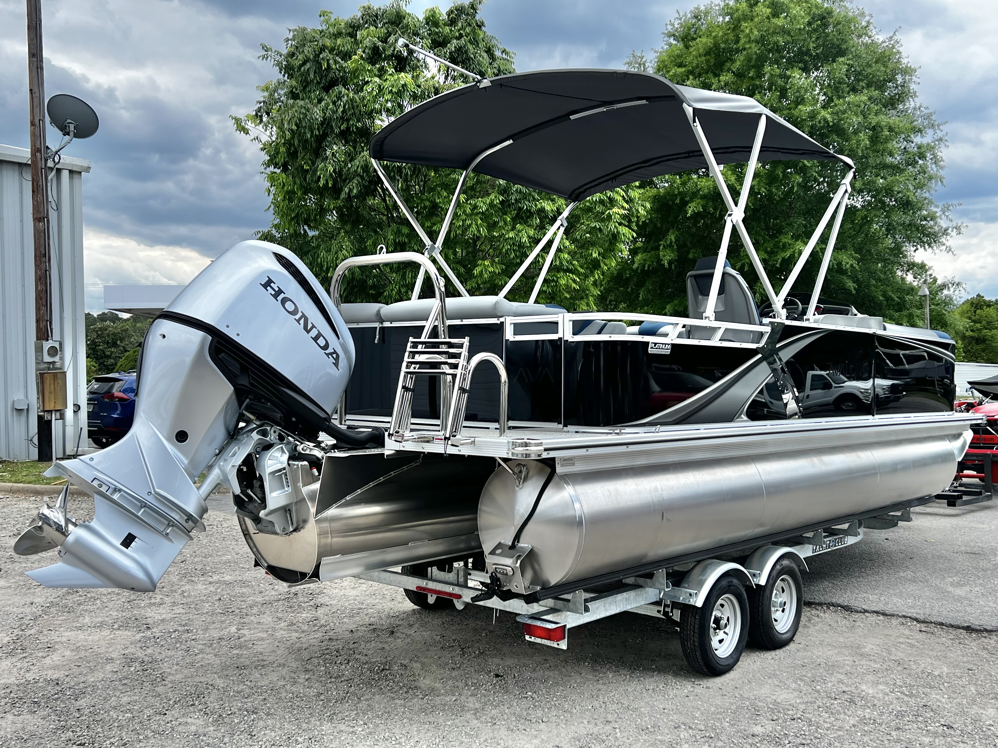 2026 Avalon LSZ 23' Cruise Triple-Toon - IN STOCK - $67,924