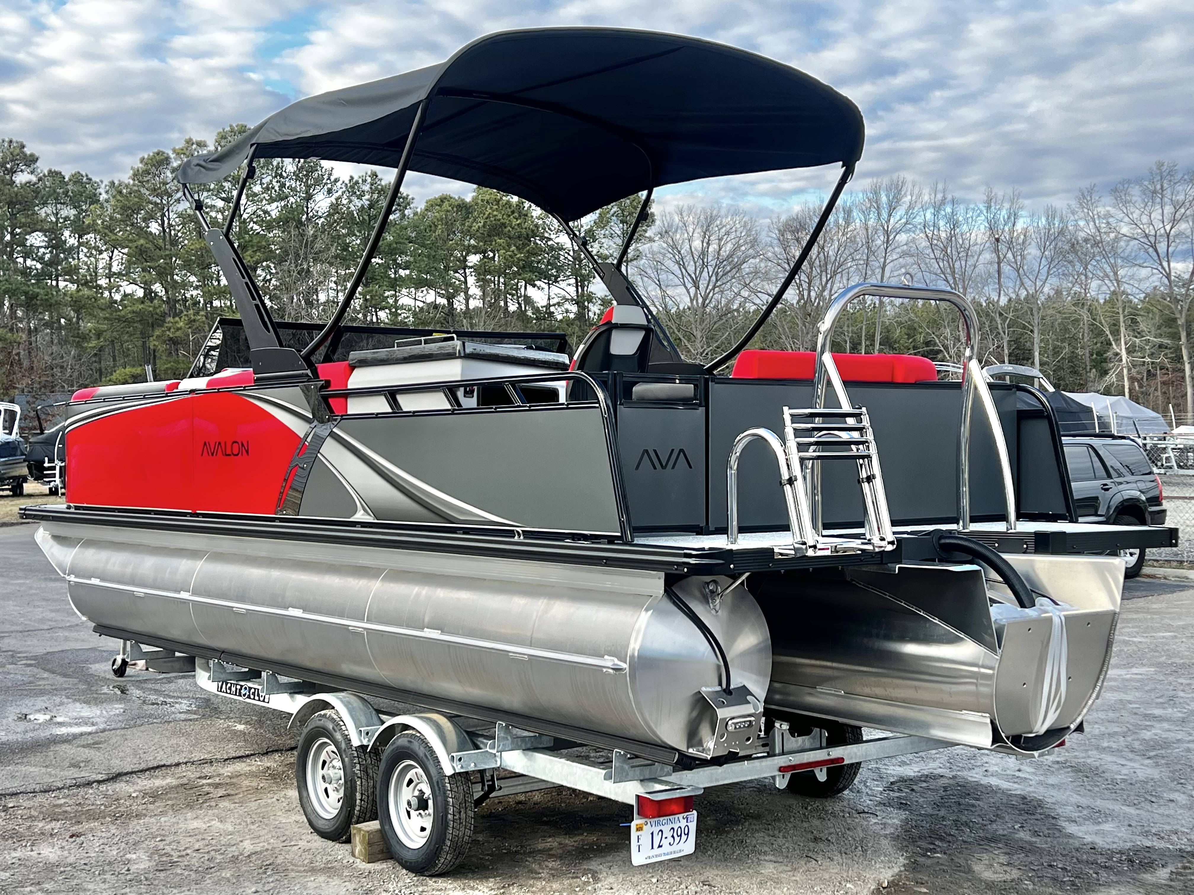 2026 Avalon LSZ 23' Elite Windshield Triple-Toon - IN STOCK - $81,190