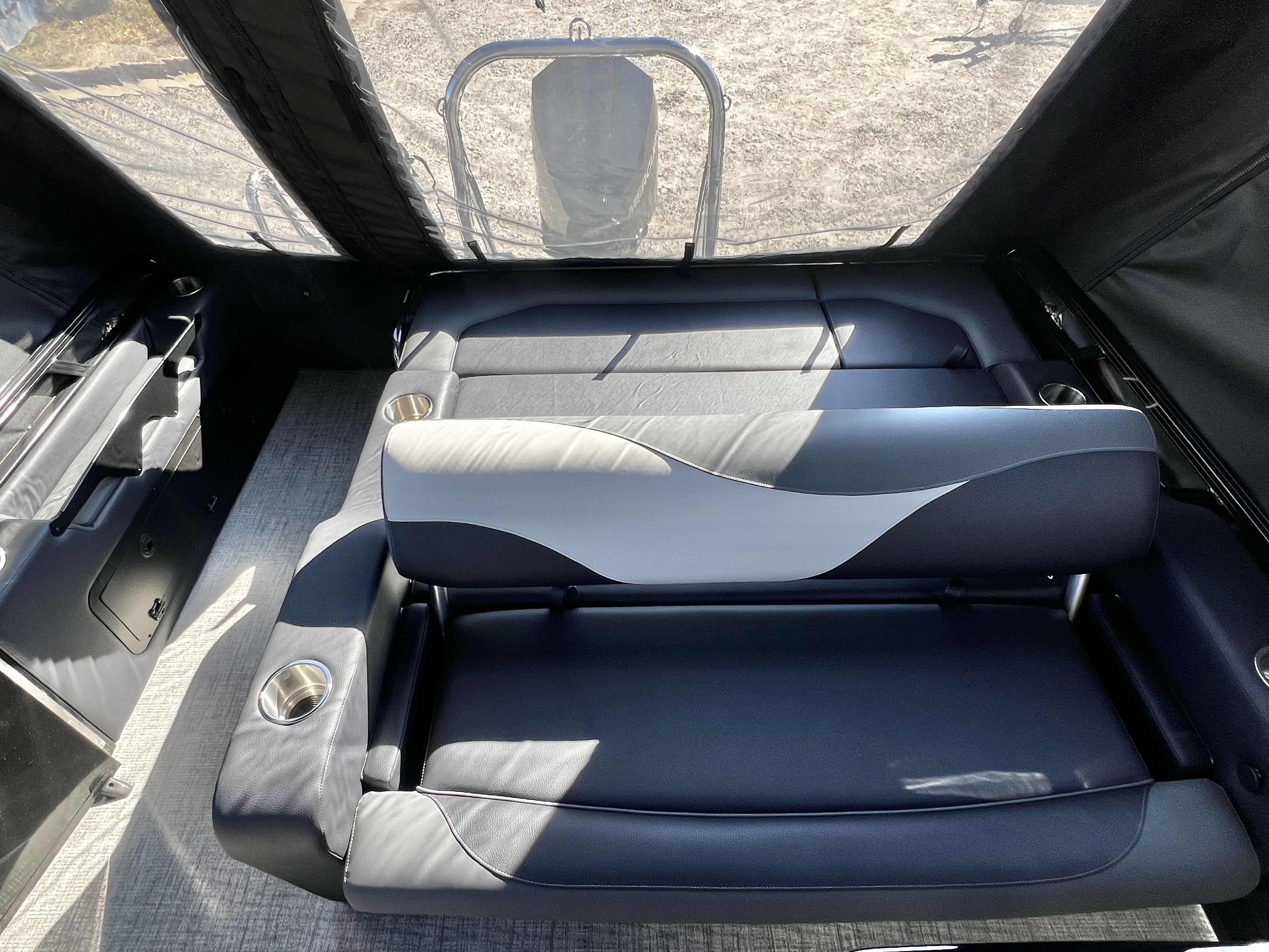 2026 Avalon LSZ 25' Entertainer Triple-Toon - IN STOCK