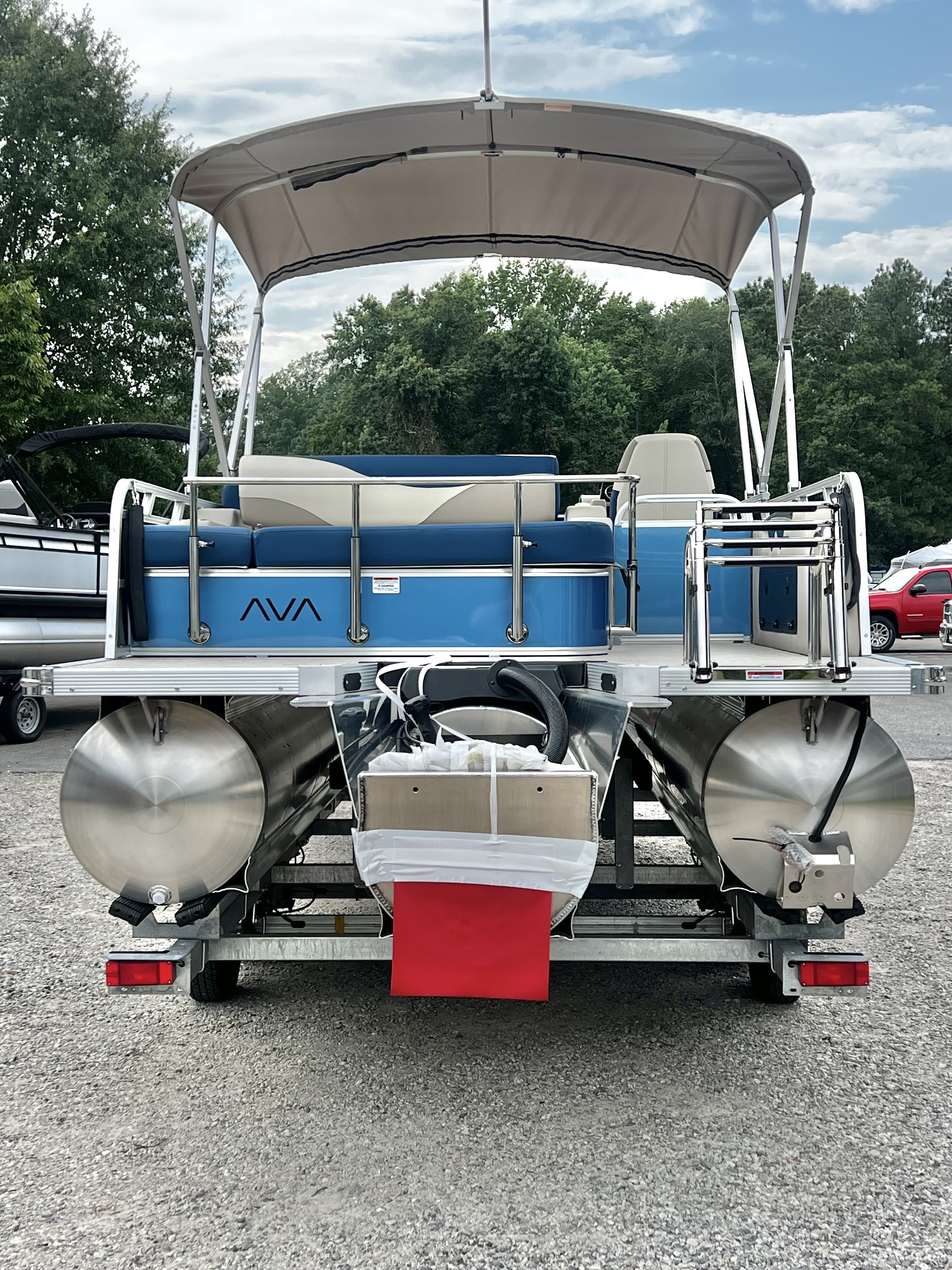 2027 Avalon Venture 85 23' Versatile Rear Bench Triple-Toon