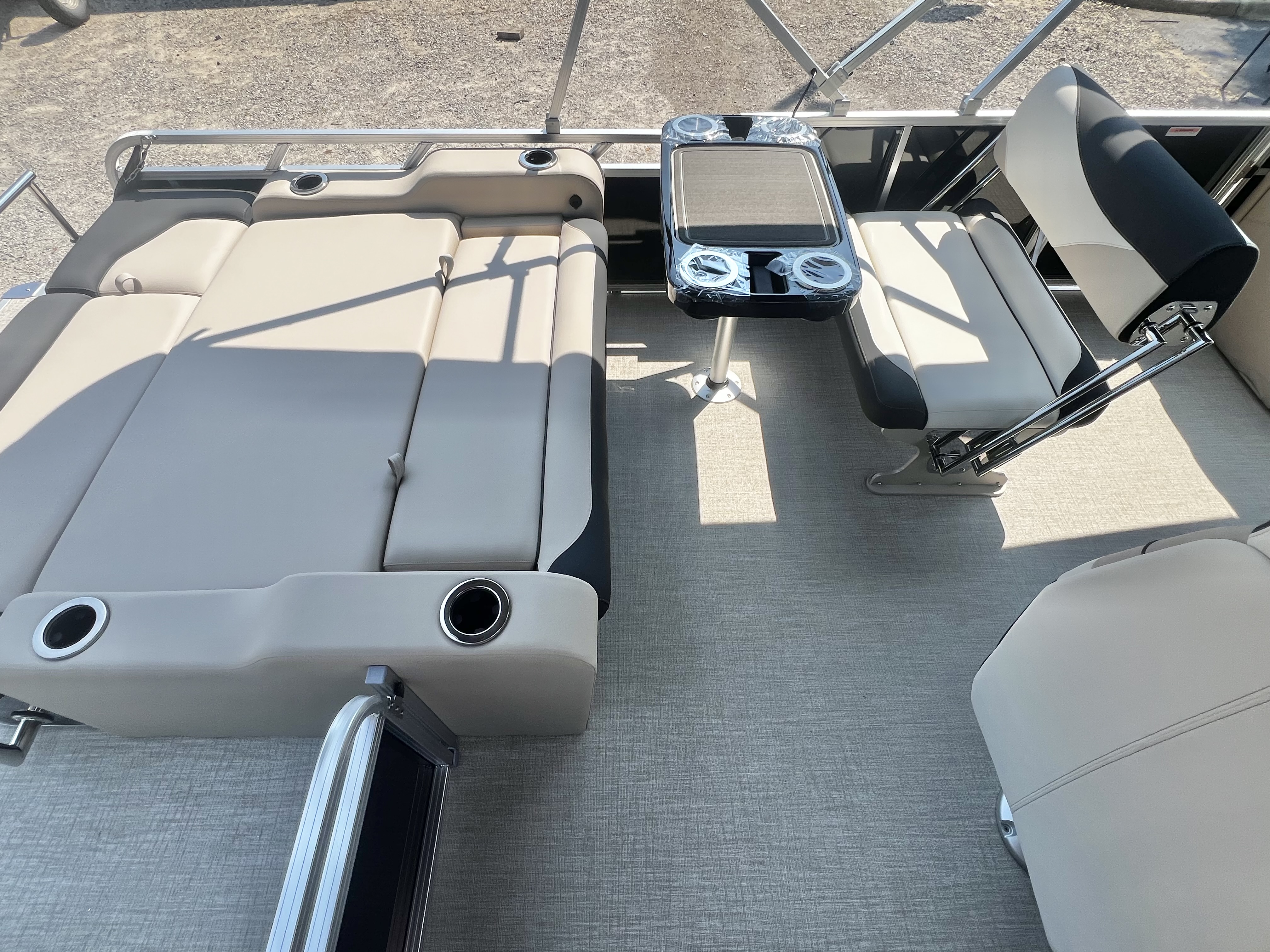 2027 Avalon LSZ 25' Entertainer