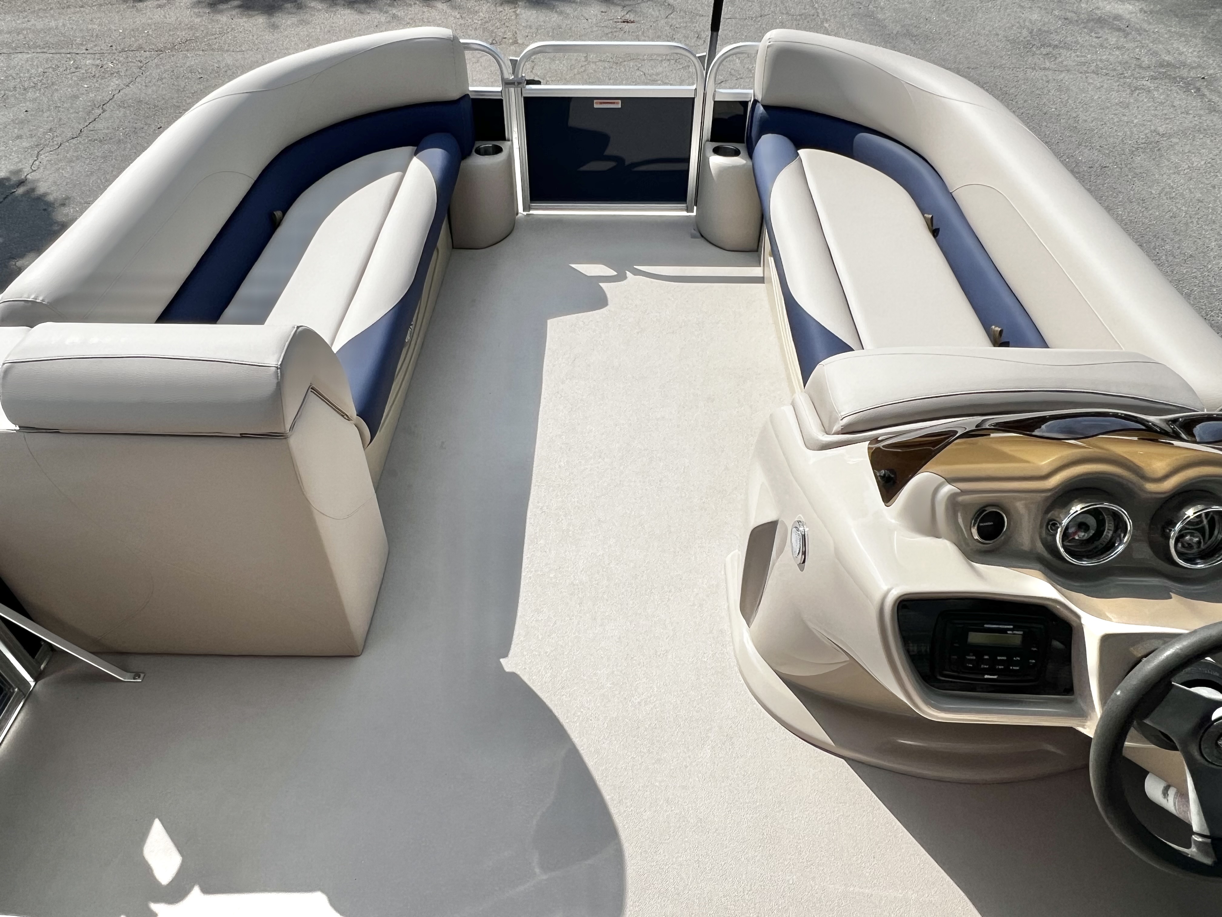 Used 2017 Avalon GS 23' Cruise
