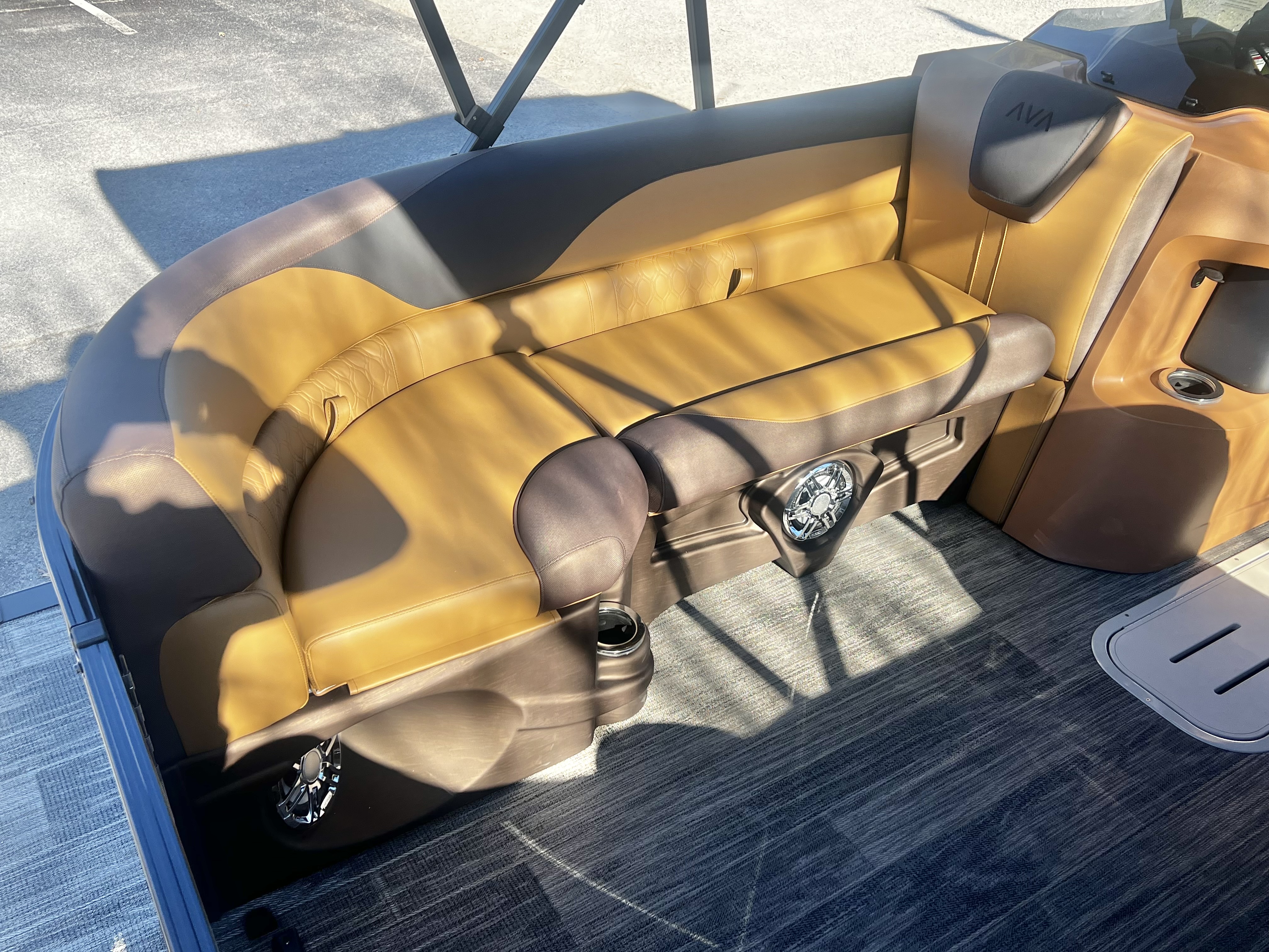 2026 Avalon LSZ 23' Entertainer Triple-Toon - IN STOCK - $70,458