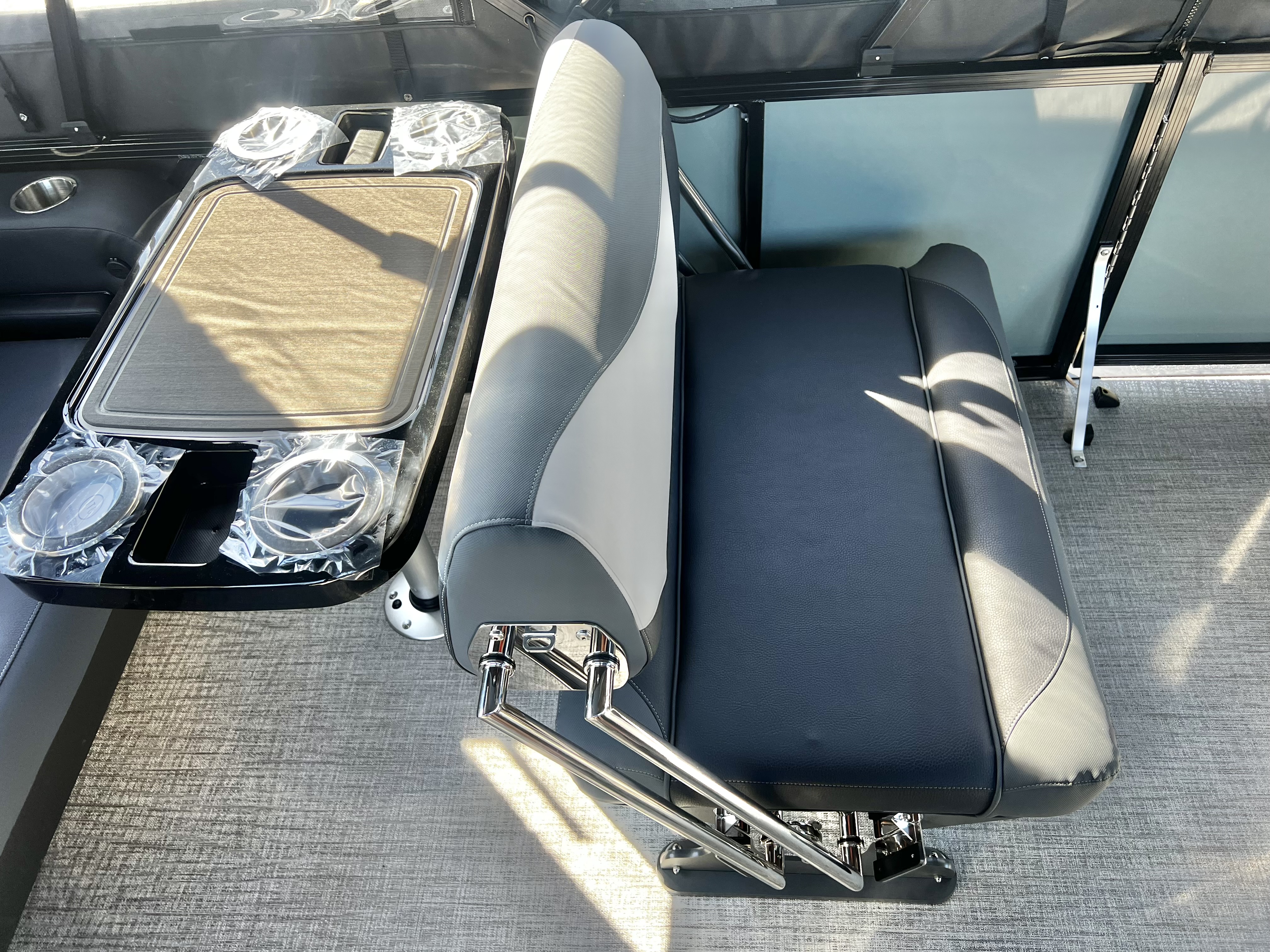 2026 Avalon LSZ 25' Entertainer Triple-Toon - IN STOCK