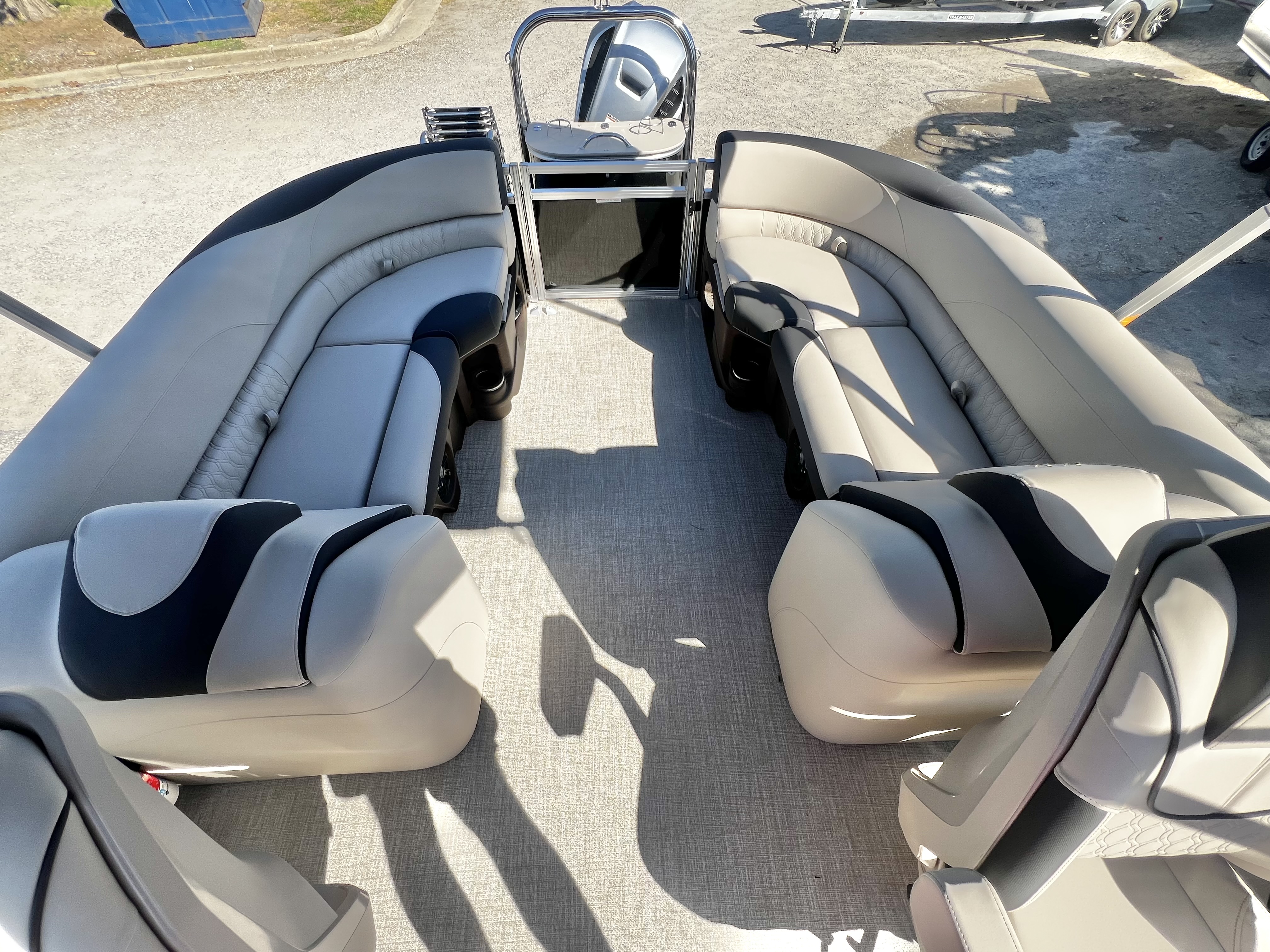 2026 Avalon LSZ 23' Quad Lounge Triple-Toon - IN STOCK -  $73,559