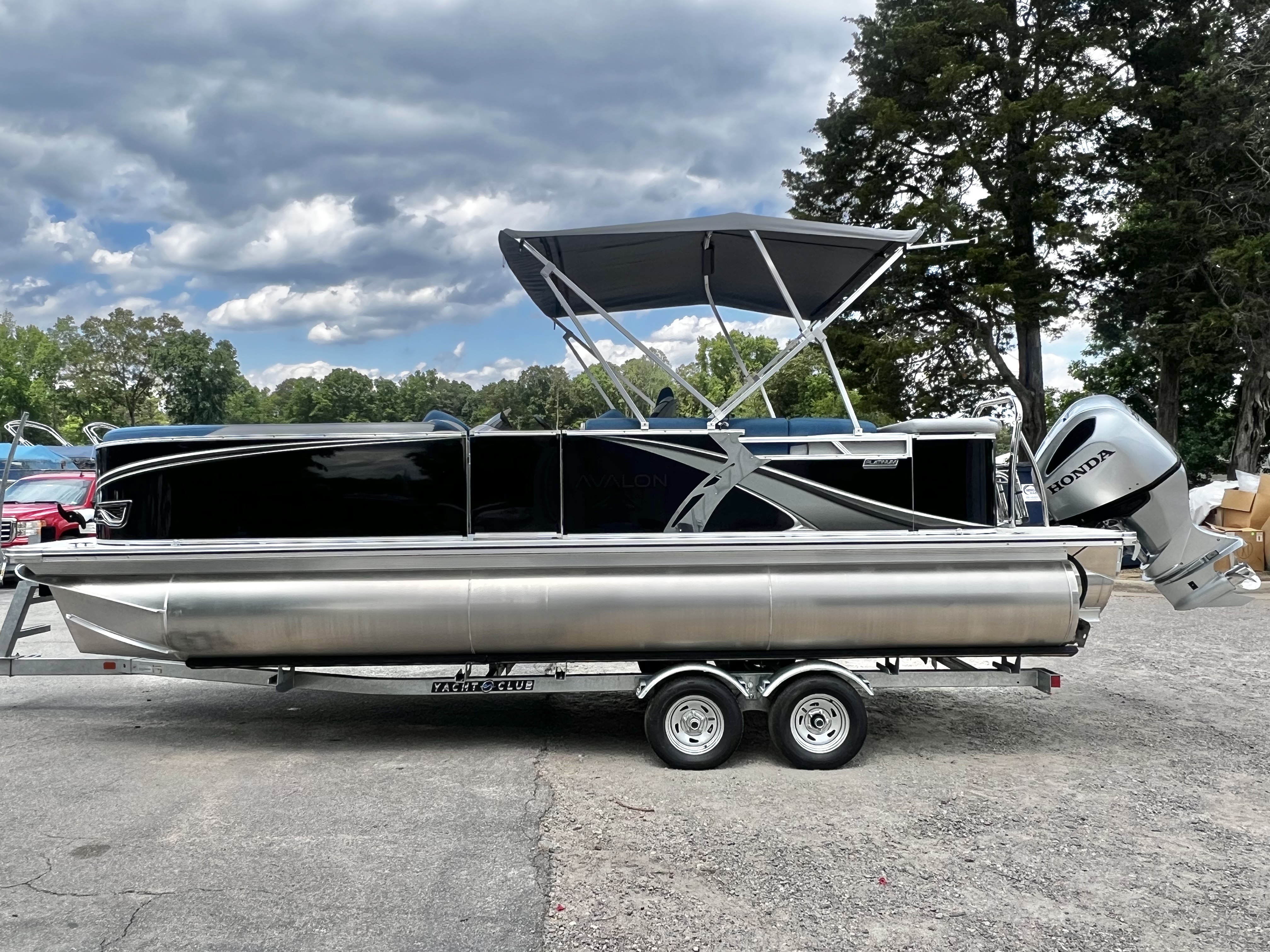 2026 Avalon LSZ 23' Cruise Triple-Toon - IN STOCK - $67,924