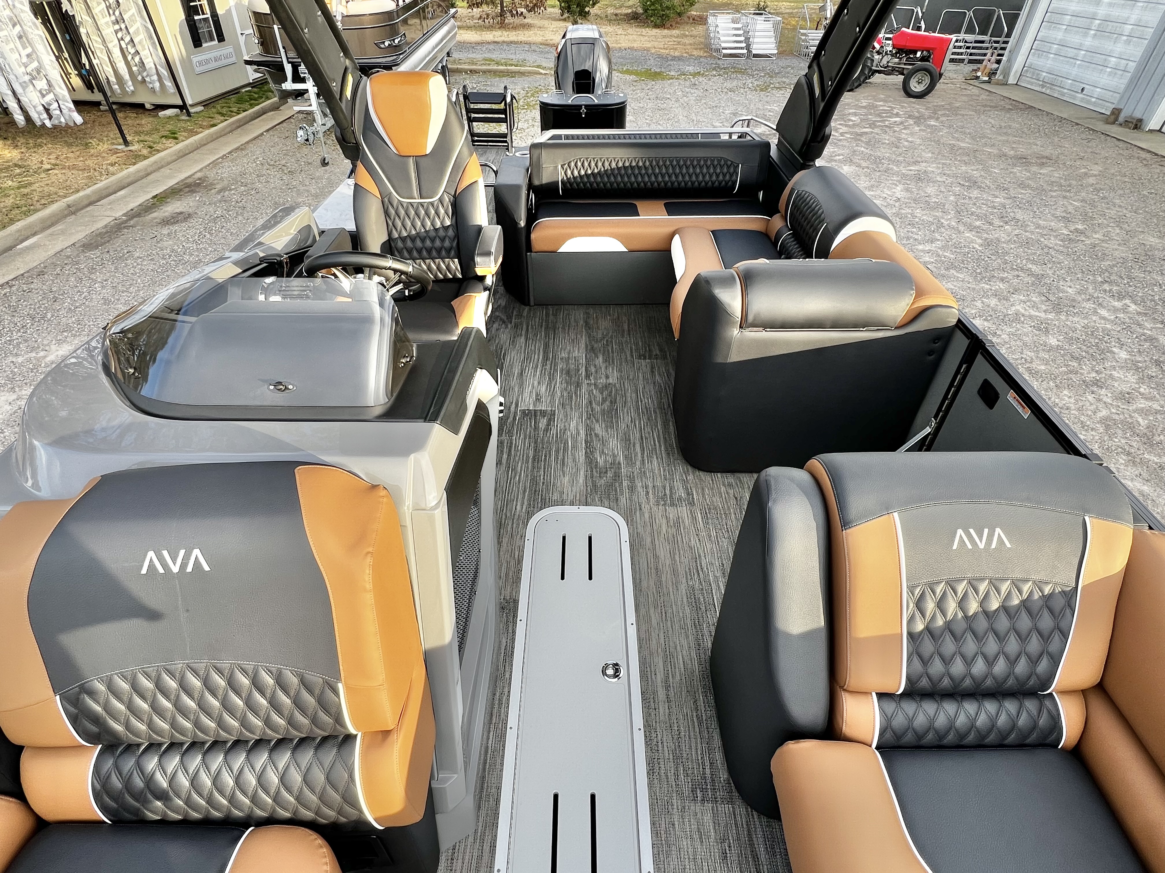 2026 Avalon Excalibur LTD 25' Flex Lounge Triple-Toon - IN STOCK - $154,718