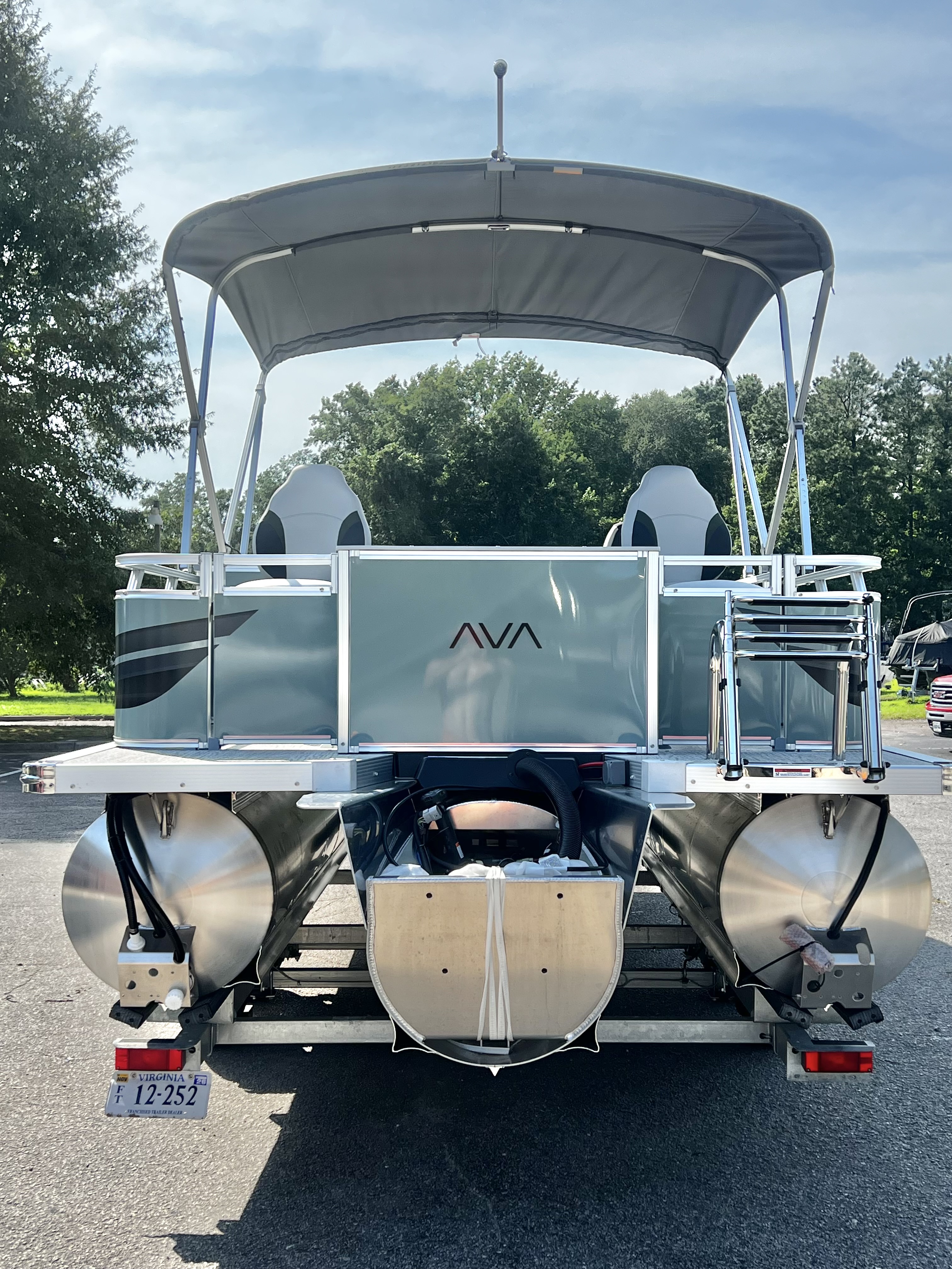 2027 Avalon Venture 85 23' Rear Fish Triple-Toon