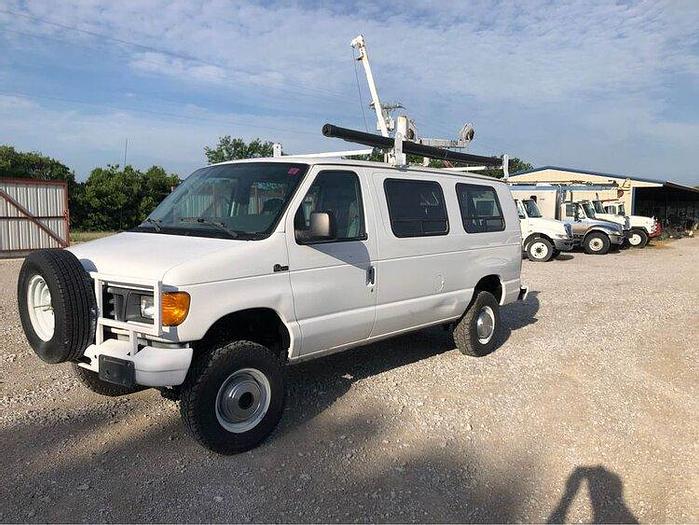 Used 2005 f350 4x4 Wireline Van