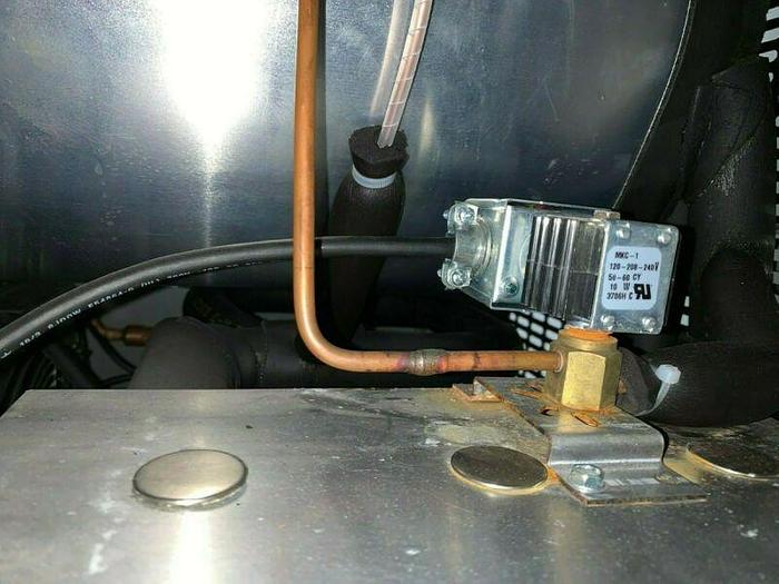 Used Virtis Genesis 25L SQ Super XL-70 Lyophilizer / Freezer Dryer w/ Stoppering