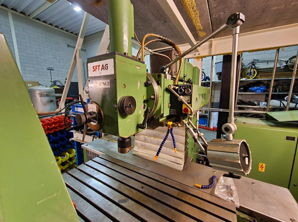 Used Hermle UWF 1000 - CNC Milling - 1984