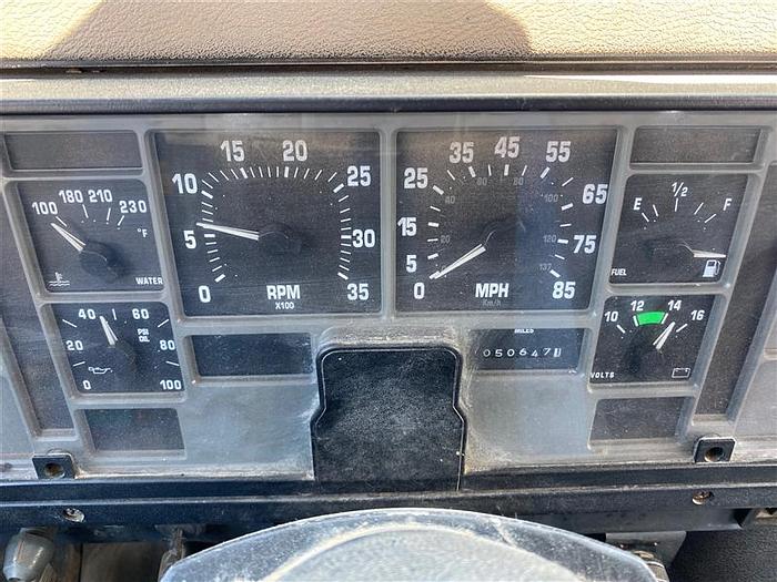 Used 1993 International 8100 Flat Bed Water Truck