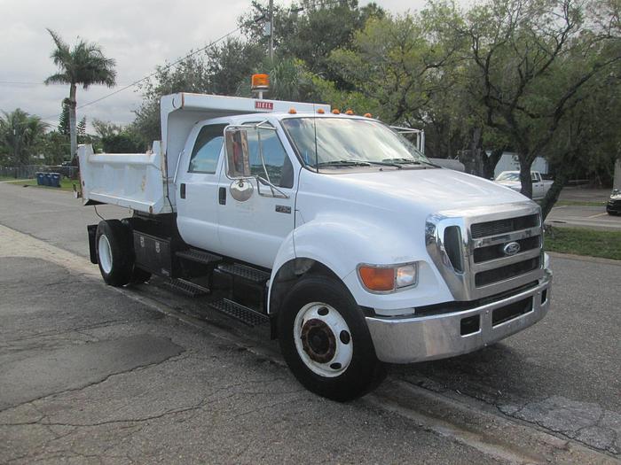 Used 2005 Ford F750 Dump Truck