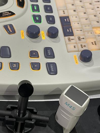 Gebraucht GE Vivid S6 Ultraschallgerät mit 2x Sonden und Sony Drucker