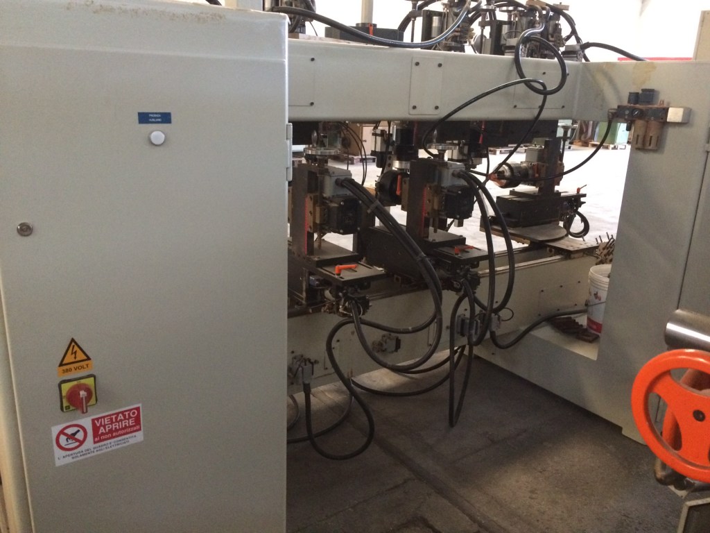 Usato 2004 Foratrice Camam a testine mobili orizzontali, verticali e di testa