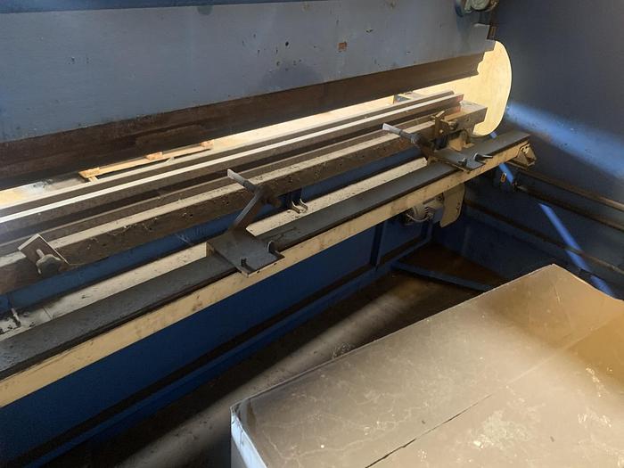 Used KINGSLAND 175 ton x 3000mm press brake CNC
