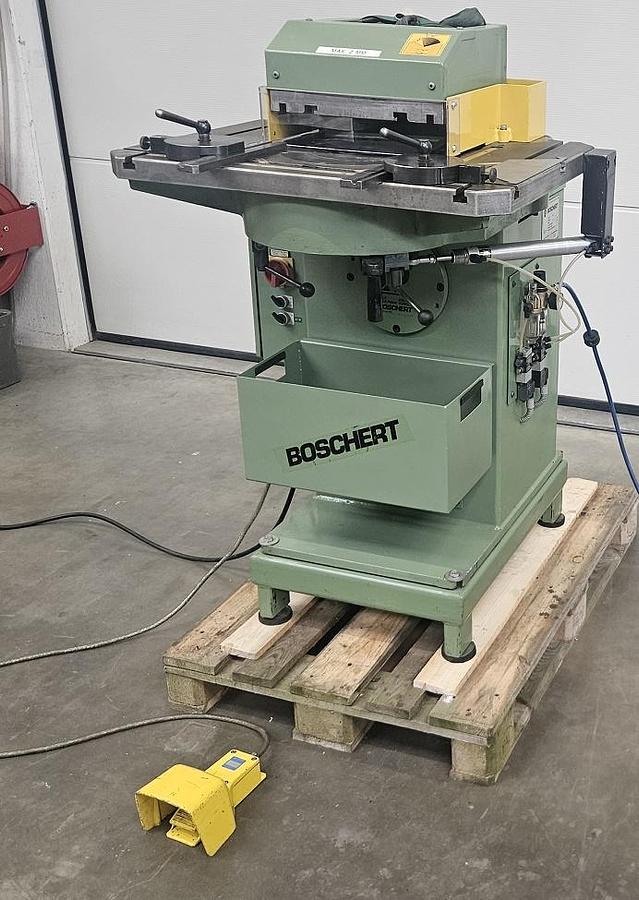 Gebraucht Ausklinkmaschine
