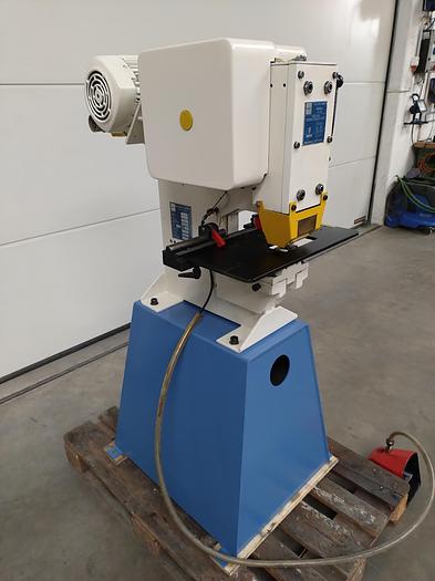 Gebraucht Lochstanze Mubea KL 30