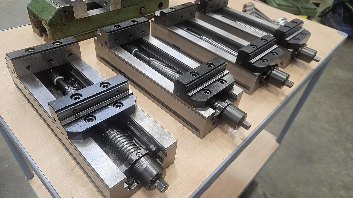 Gebraucht Schraubstock Schunk Kontec KSC-F 125