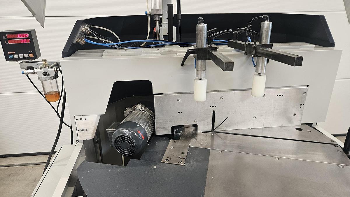 Gebraucht Aluminiumsäge Elumatec MGS 245