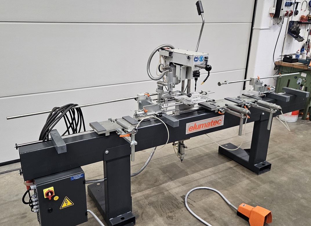 Gebraucht Türbandbohrmaschine Elumatec TBM 126