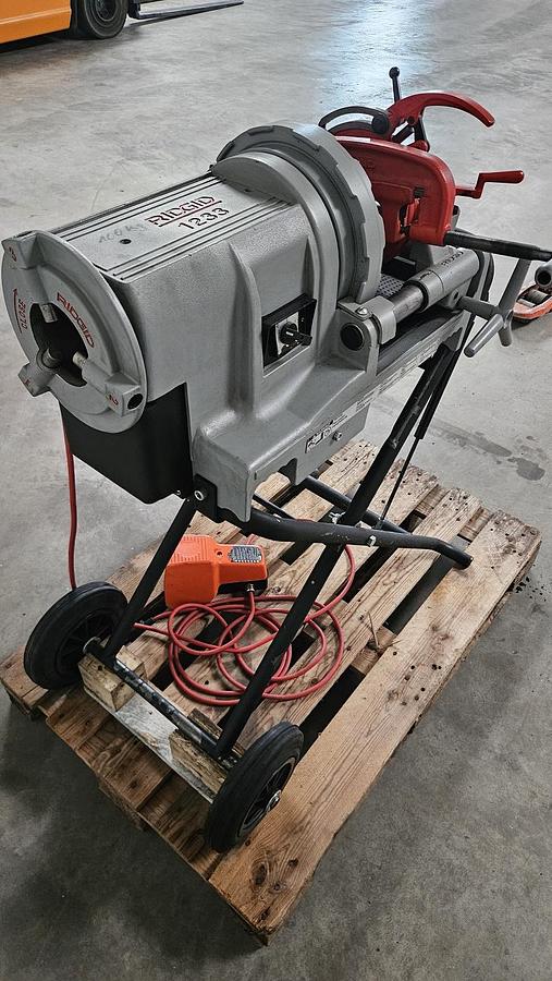Gebraucht Gewindescheindmaschine Ridgid 1233