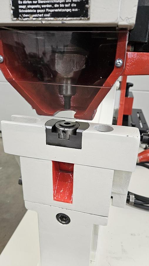 Gebraucht Hydraulische Profilstahlschere Mubea KBLH 700