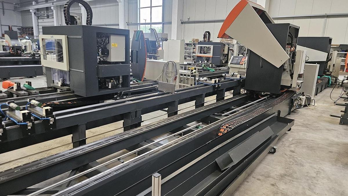Gebraucht Bearbeitungszentrum Elumatec SBZ 130