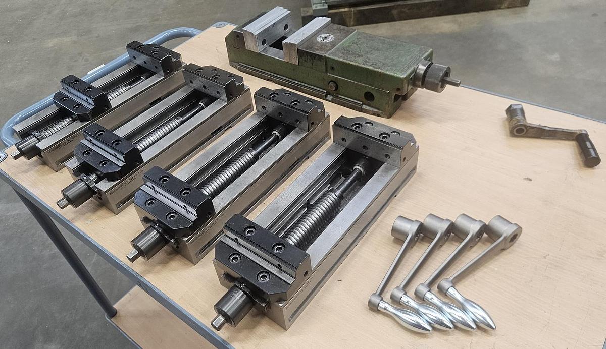 Gebraucht Schraubstock Schunk Kontec KSC-F 125