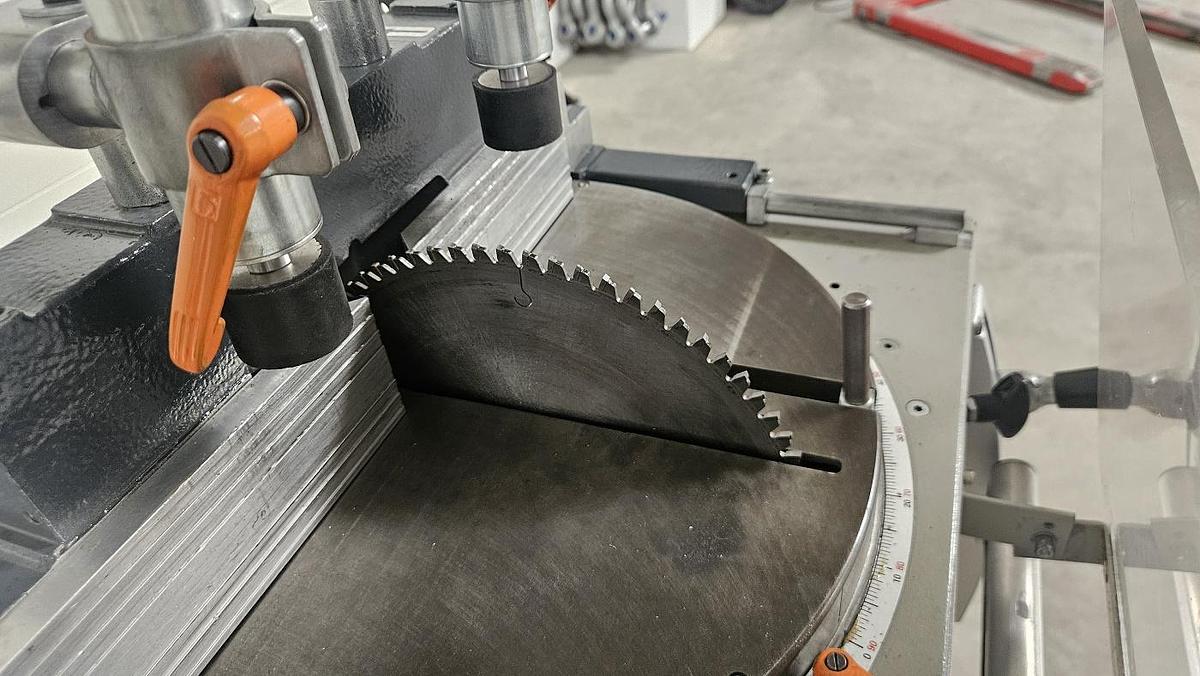 Gebraucht Aluminiumsäge Elumatec TS 161