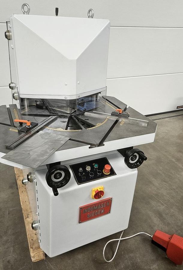 Gebraucht Ausklinkmaschine Indumasch V 204