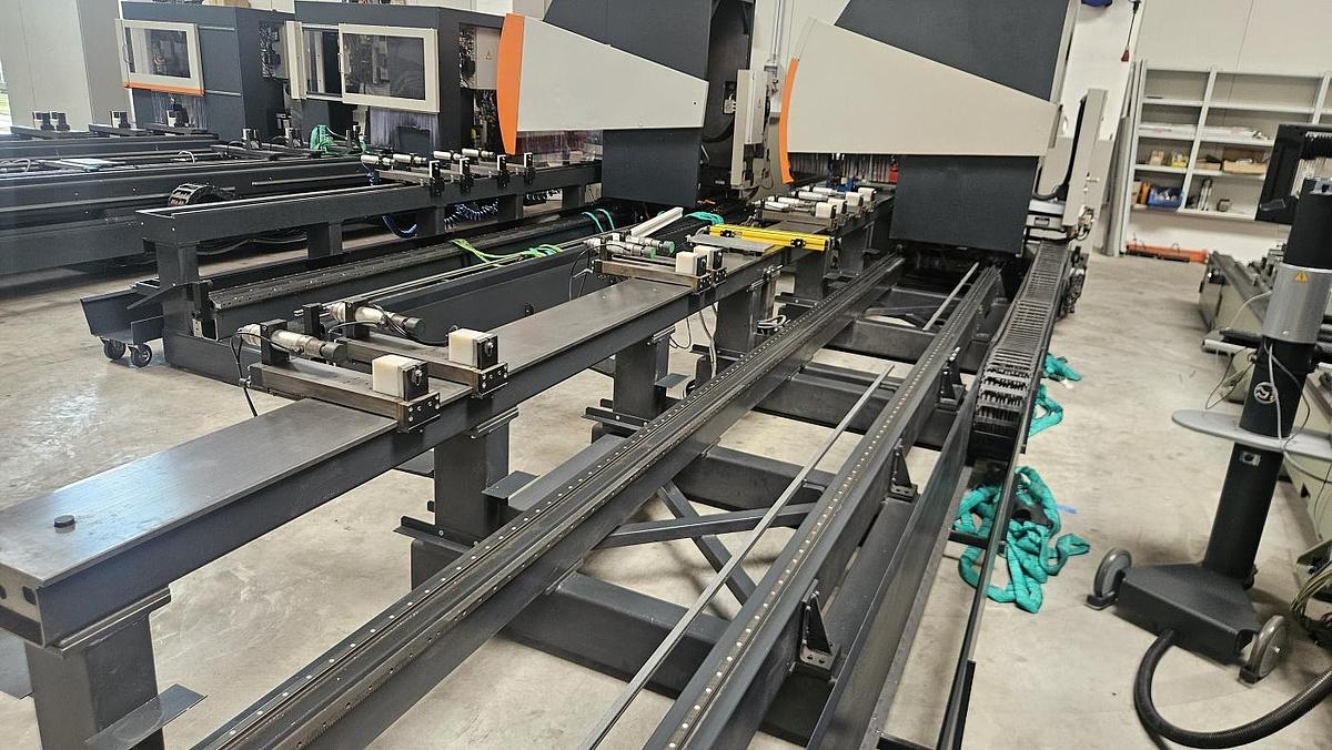 Gebraucht Bearbeitungszentrum Elumatec SBZ 130