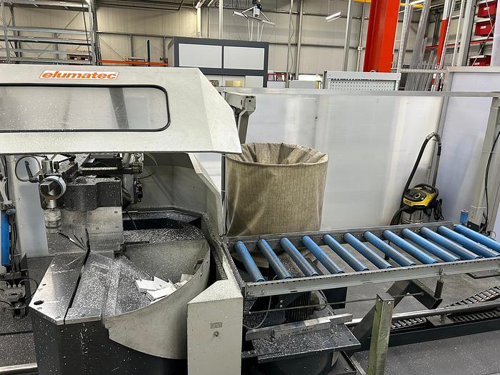 Gebraucht Doppelgehrungssäge Elumatec DG 244