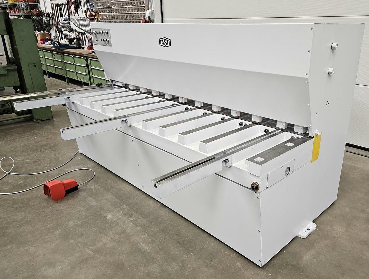 Gebraucht Hydraulische Tafelschere Fasti 509-25-4