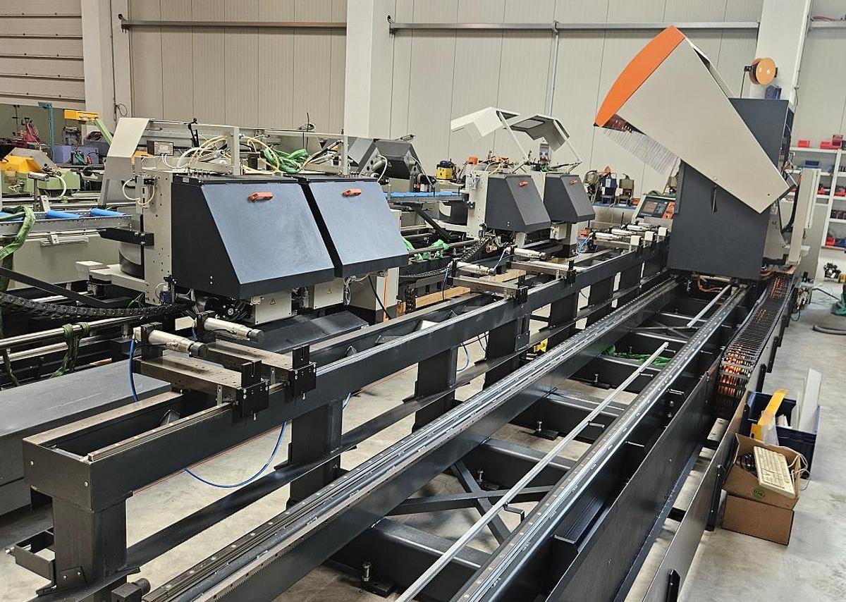 Gebraucht Bearbeitungszentrum Elumatec SBZ 130