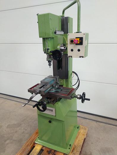 Gebraucht Bohr- und Fräsmaschine Arboga UM 3008