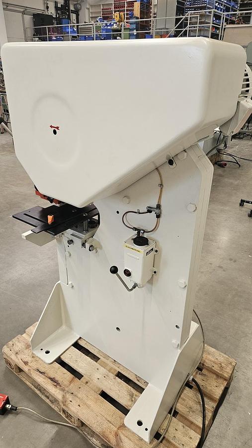 Gebraucht Lochstanze Mubea KL 560