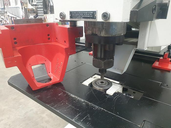 Gebraucht Lochstanze Mubea HP 1000
