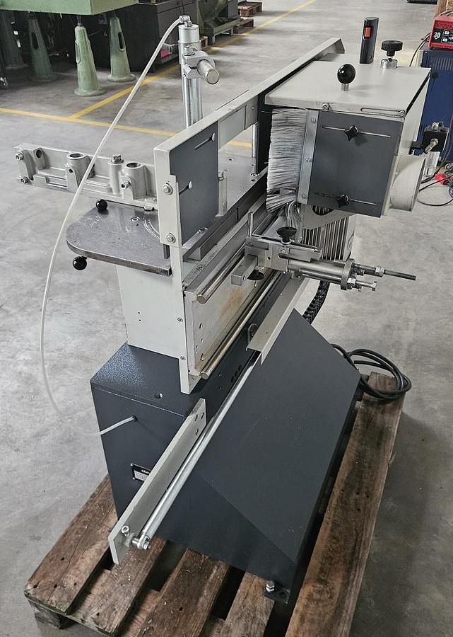 Gebraucht Ausklinkfräse Elumatec AF 222