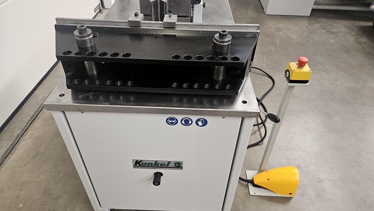 Gebraucht Horizontalbiegemaschine Kunkel Eco 30