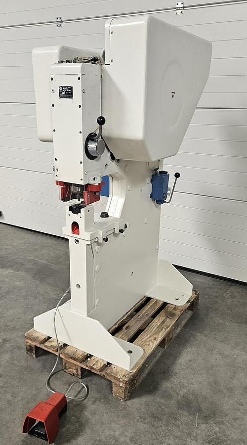 Gebraucht Lochstanze Mubea KL 750