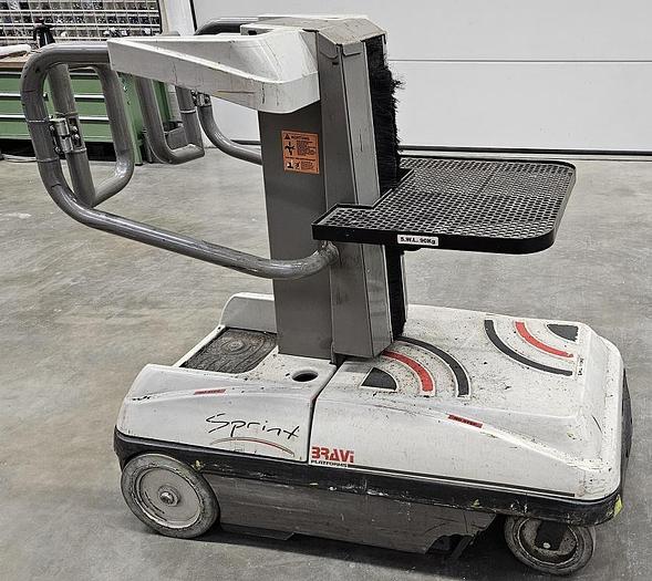 Gebraucht Arbeitsbühne / Kommissionierer Braviisol Lui Mini S.K.
