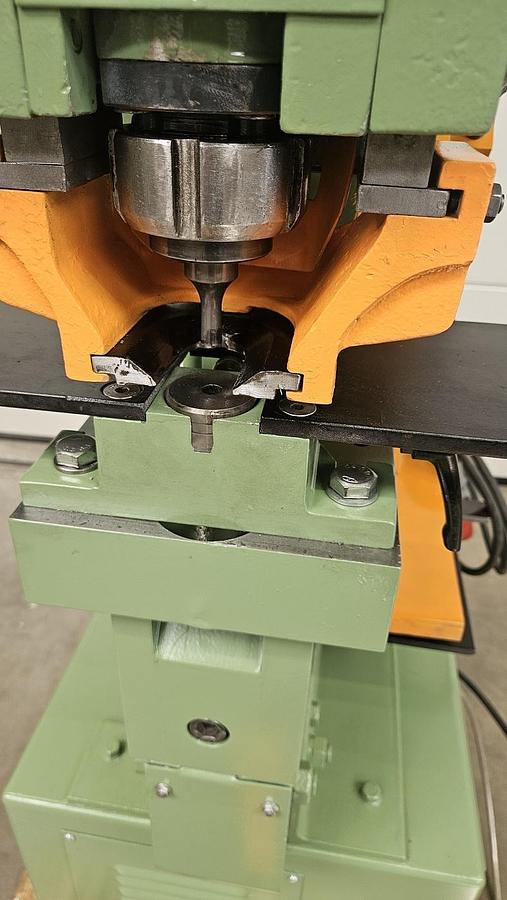 Gebraucht Profilstahlschere Peddinghaus Peddiworker 800