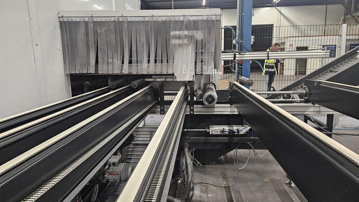 Gebraucht Bearbeitungszentrum / Durchlaufzentrum Elumatec SBZ 628 XXL