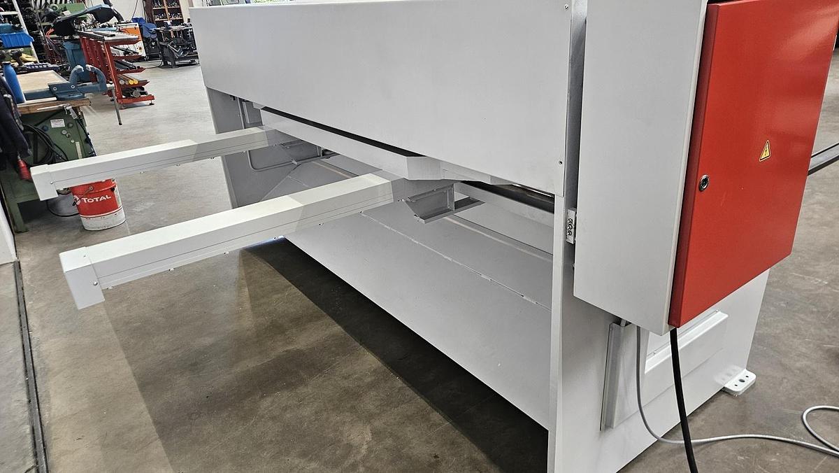 Gebraucht Hydraulische Tafelschere Fasti 509-25-4