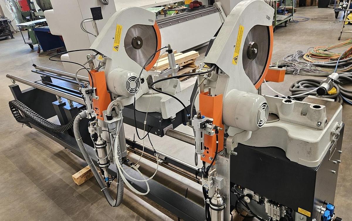 Gebraucht Doppelgehrungssäge Elumatec DG 79