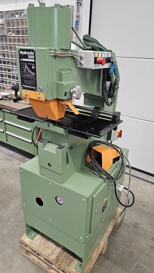 Gebraucht Hydraulische Lochstanze Peddinghaus Hydraulic 300